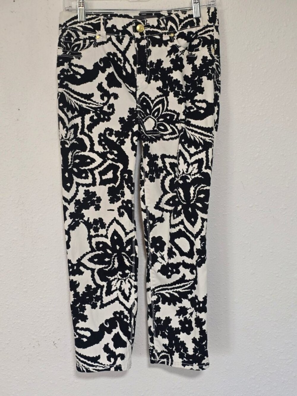 Chico's Paisley Crop Black & White Floral Pants sz 00 US sz 2